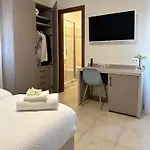 La Del Golfo Bed & Breakfast 4*