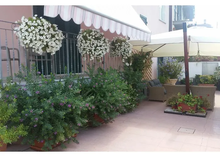 La Del Golfo Bed & Breakfast 4*