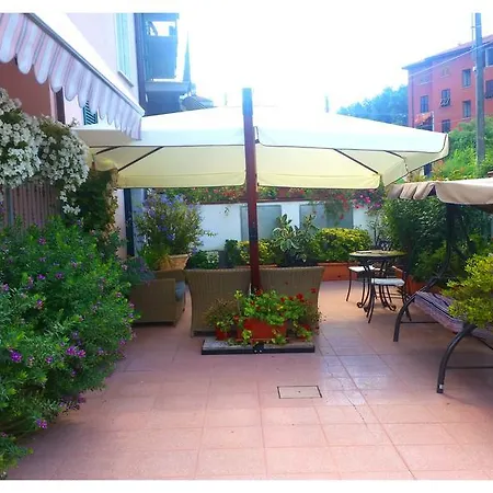 Couette-café La Del Golfo 4*