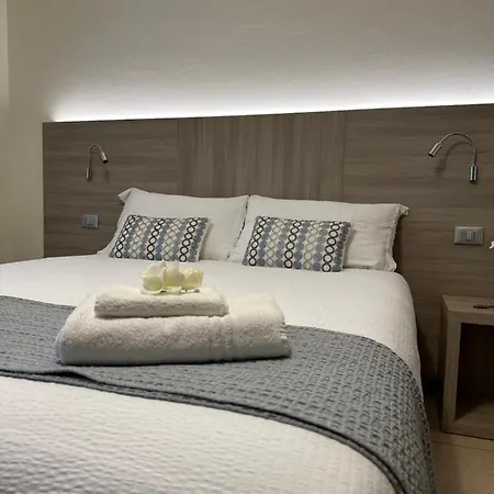 La Del Golfo Nocleg ze śniadaniem 4*