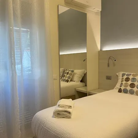 Nocleg ze śniadaniem La Del Golfo 4*